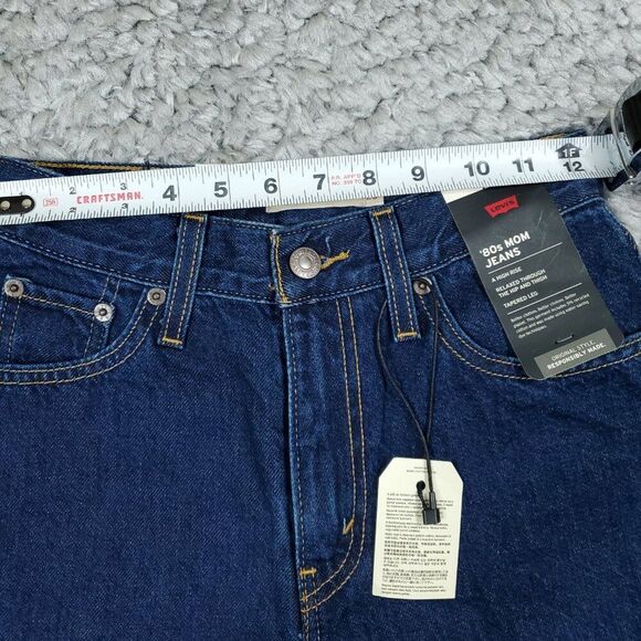 Levi’s Premium 80's Mom Jeans High Rise Tapered Dark Wash Blue Size 23 x 30 - Picture 9 of 12